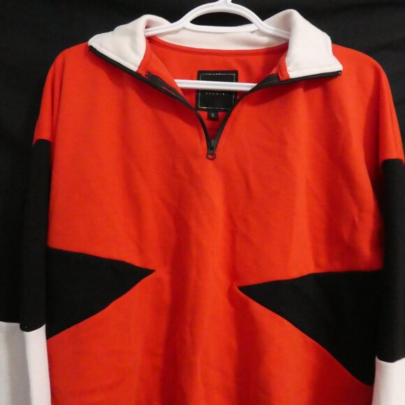 GENETIC APPAREL | small | Red Cropped Sweatshirt | Black and White Pieces - Picture 4 of 14